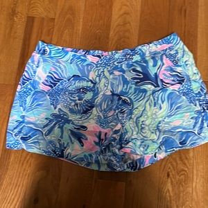 Excellent Condition Lilly Pulitzer Ocean View Shorts